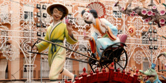 A falla display representing a Japanese scene