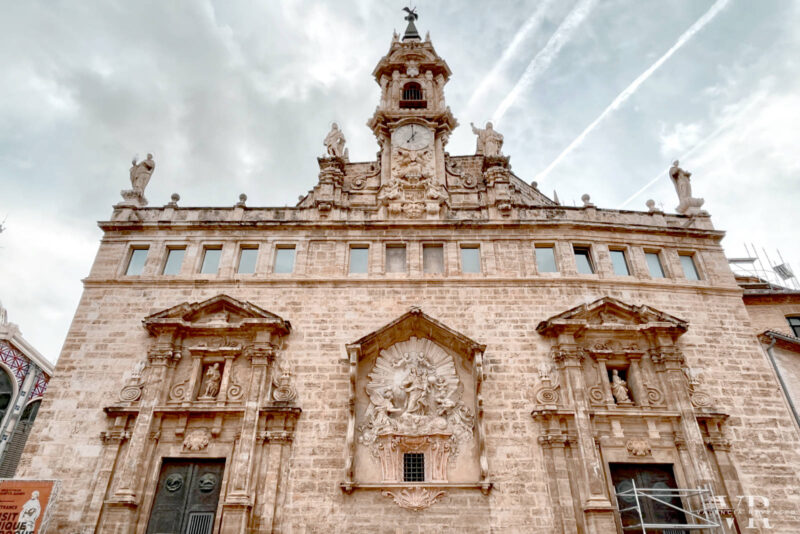 Facade of Santos Juanes church in Valencia